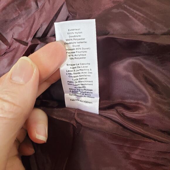 Talbots Coat Womens Small Petite Burgundy Down Puffer Quilted Hood Faux Fur Trim - Picture 6 of 10